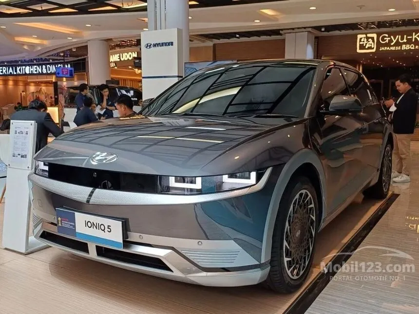 Jual Mobil Hyundai IONIQ 5 2023 Long Range Signature di DKI Jakarta ...