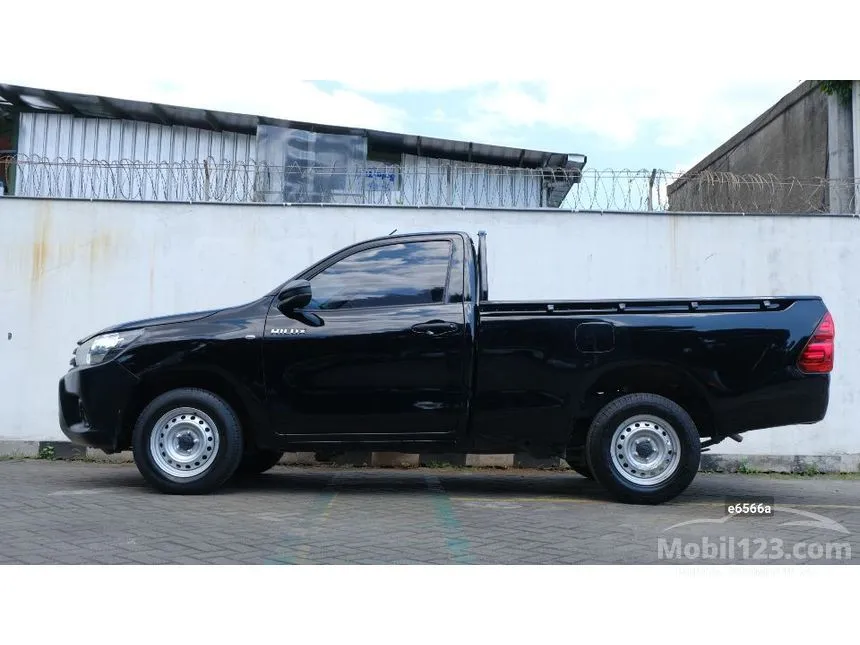 2021 Toyota Hilux Single Cab 4X2 (Gasoline) Pickup