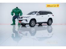 2015 Toyota Fortuner 2.8 (ปี 15-18) V Wagon AT