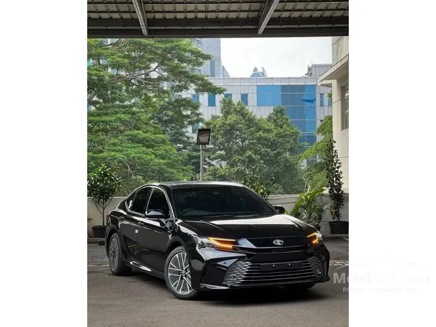 2026 Toyota Camry HEV Sedan