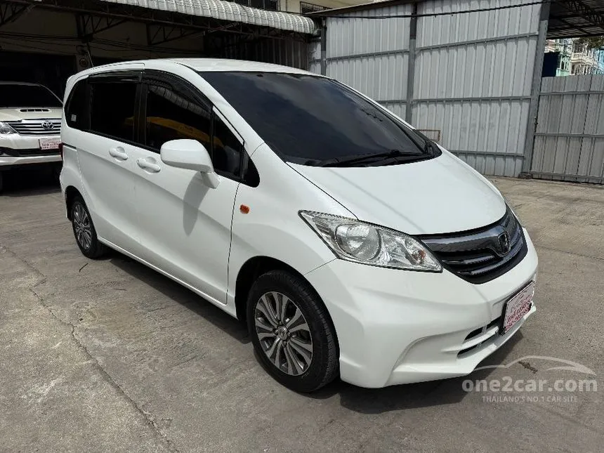 2013 Honda FREED SE Wagon