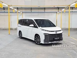 2022 Toyota Voxy 2.0 MPV BERGARANSI