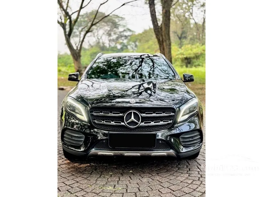 2019 Mercedes-Benz GLA200 AMG Line SUV