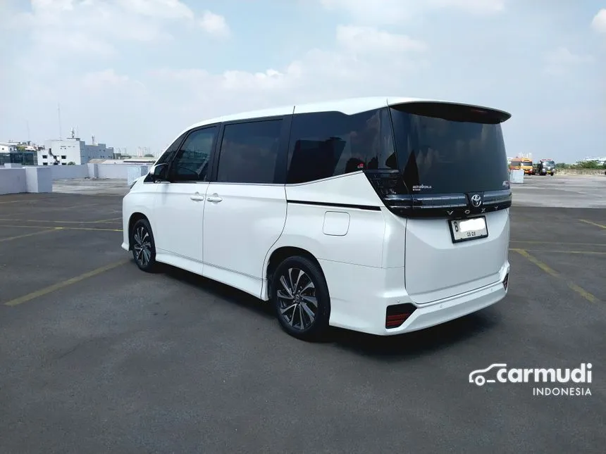 2023 Toyota Voxy Van Wagon