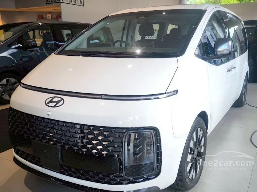 2024 Hyundai Staria Premium Van