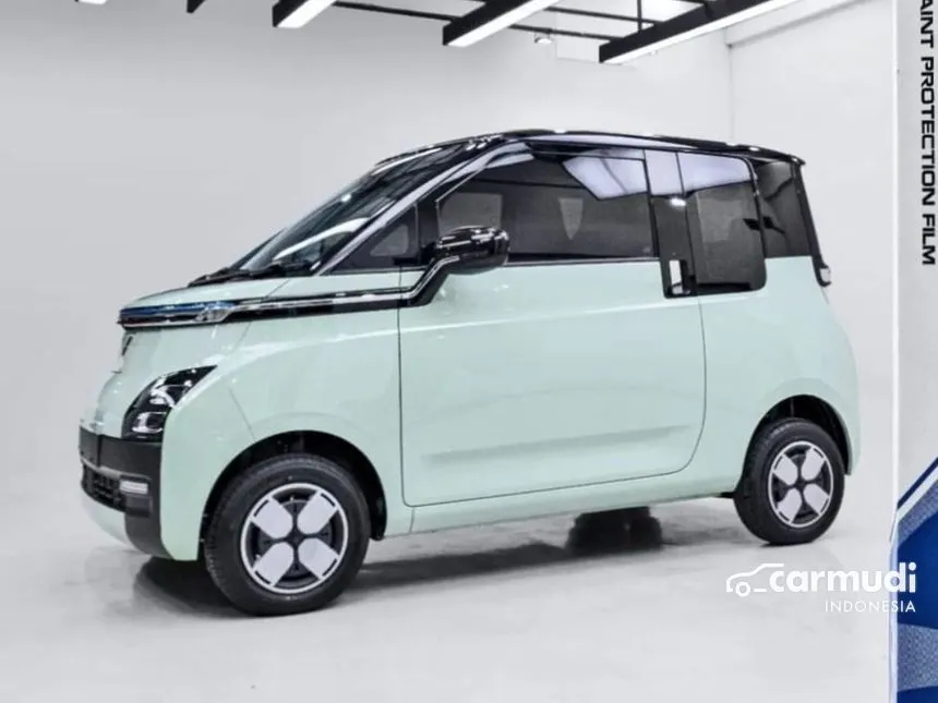 2024 Wuling Air EV Long Range + Charging Pile Hatchback