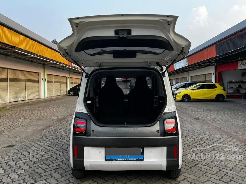 2022 Wuling Air EV Long Range Hatchback