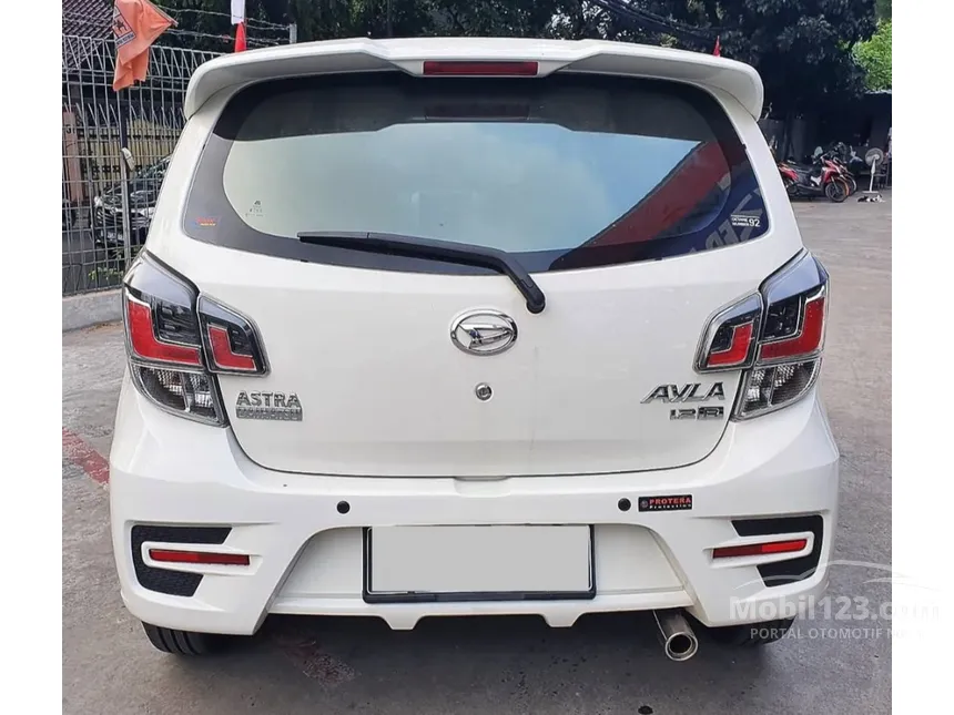 2022 Daihatsu Ayla R Hatchback