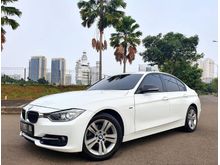 2014 BMW 320i 2.0 Sport Sedan