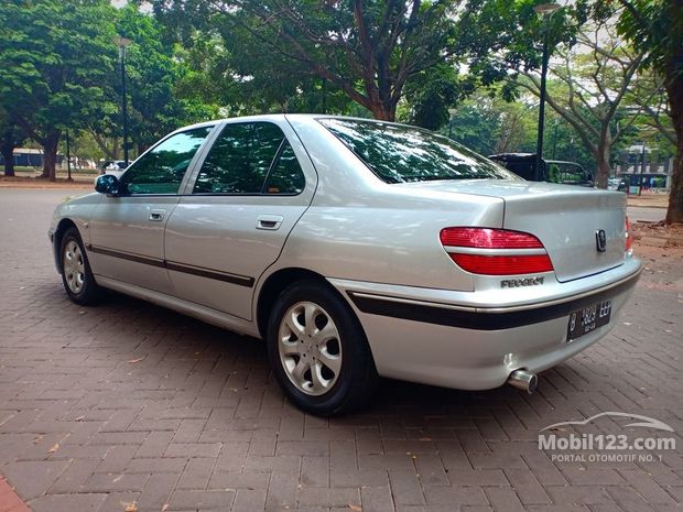 Peugeot 406 D9 Mobil Bekas Baru dijual di Indonesia 