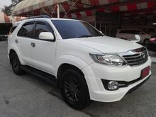 2015 Toyota Fortuner 2.7 (ปี 12-15) V SUV AT