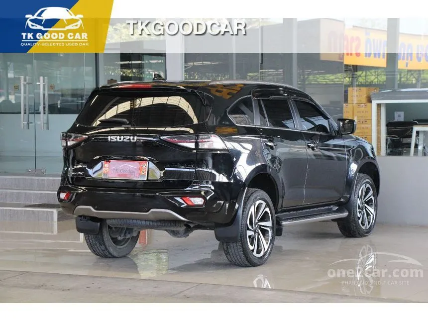2022 Isuzu MU-X Ultimate SUV