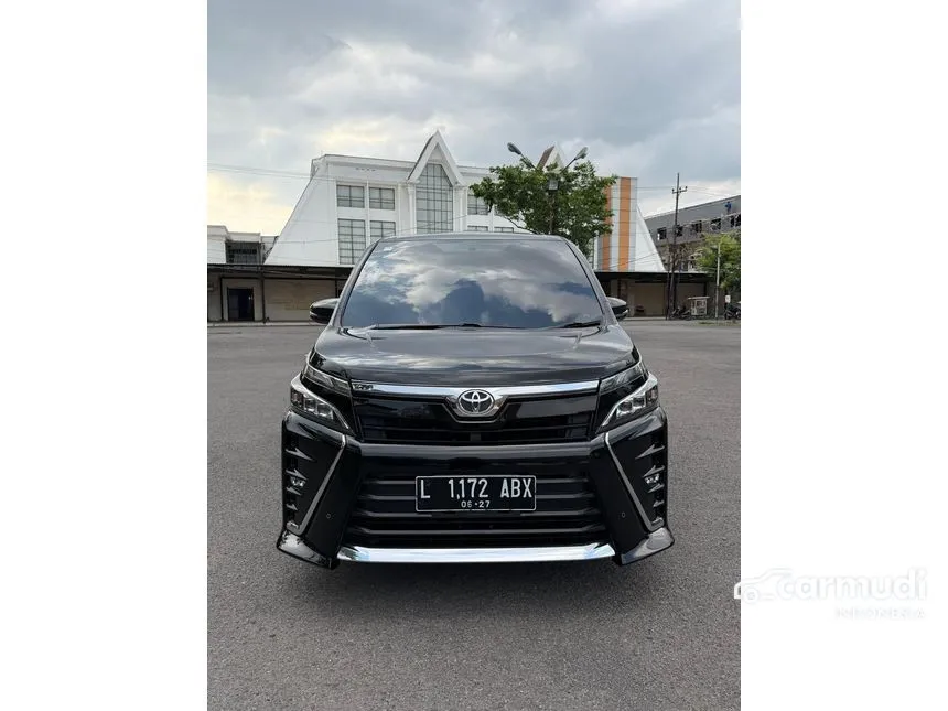 2018 Toyota Voxy MPV