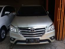 Toyota Kijang Innova 2.0 G 2014 MT good condition , silver istimewa