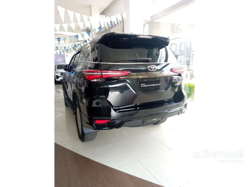2022 Toyota Fortuner GR Sport SUV