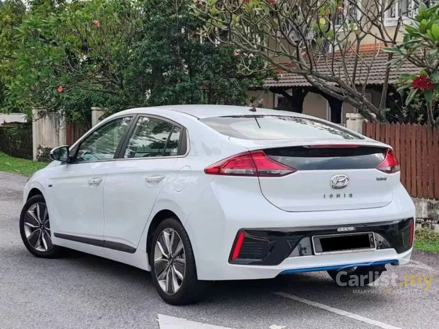 2019 Hyundai Ioniq Hybrid BlueDrive HEV Plus Hatchback