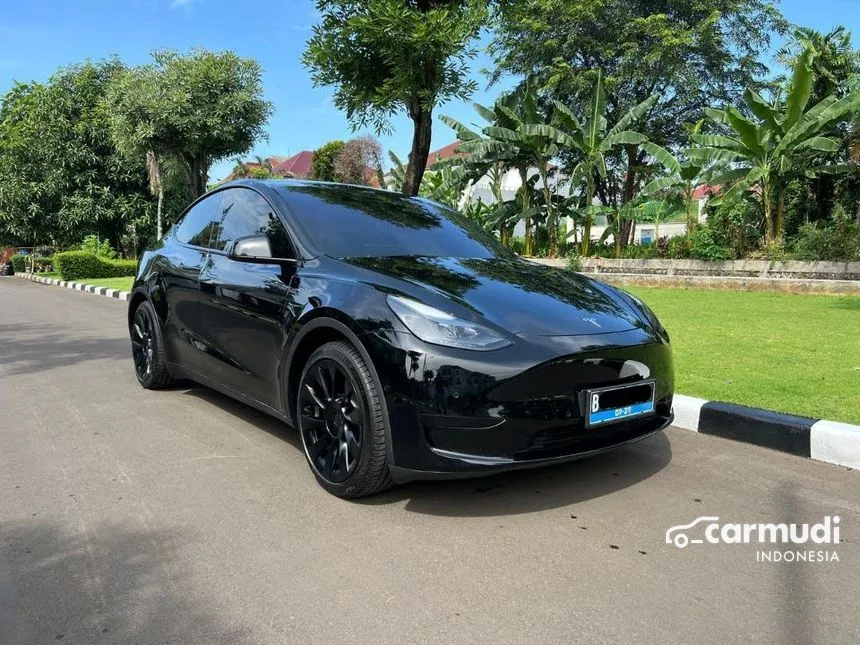 2022 Tesla Model Y Standard SUV