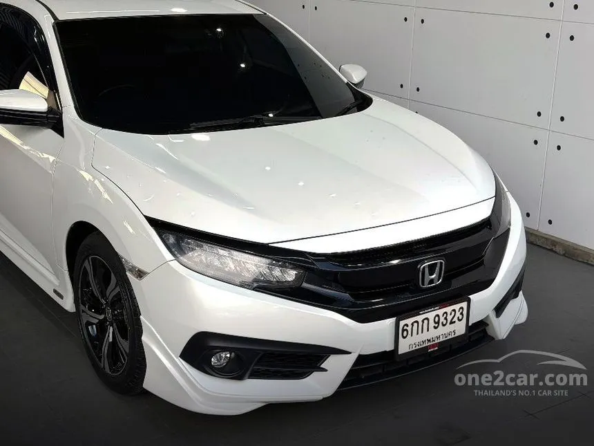 2017 Honda CIVIC Turbo RS Sedan