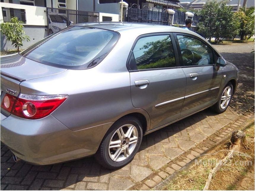 2005 Honda City VTEC Sedan