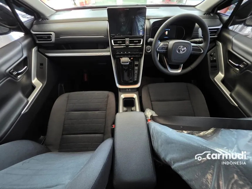 2025 Toyota Kijang Innova Zenix V HV (Non Premium Color) MPV