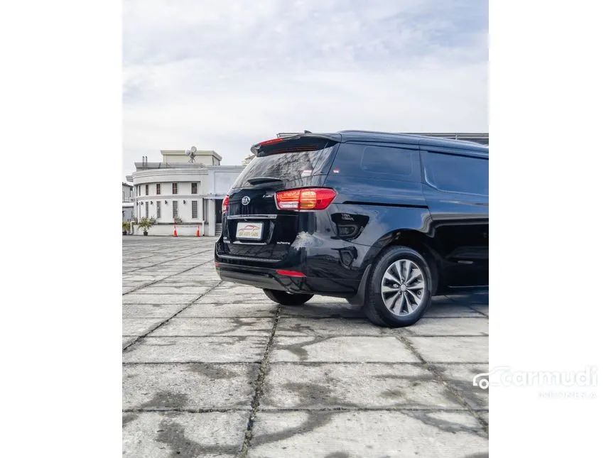 2017 KIA Grand Sedona Ultimate MPV