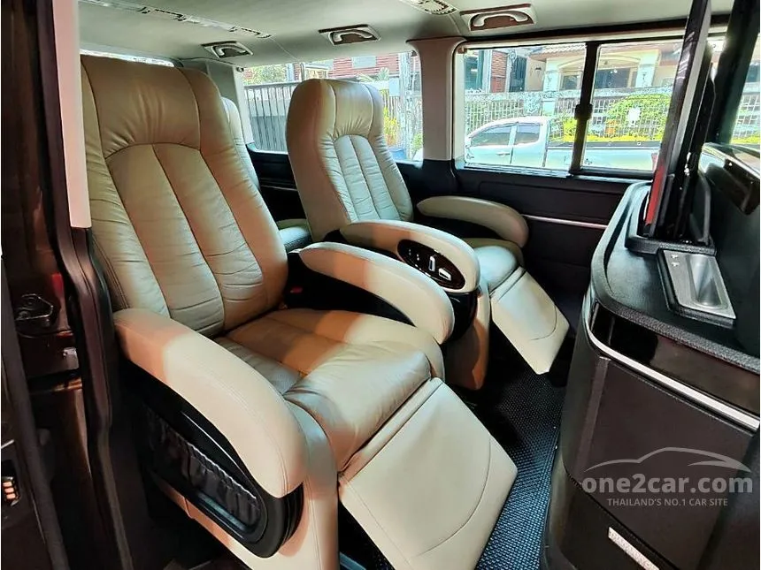 2018 Volkswagen CARAVELLE TDi Comfortline Van