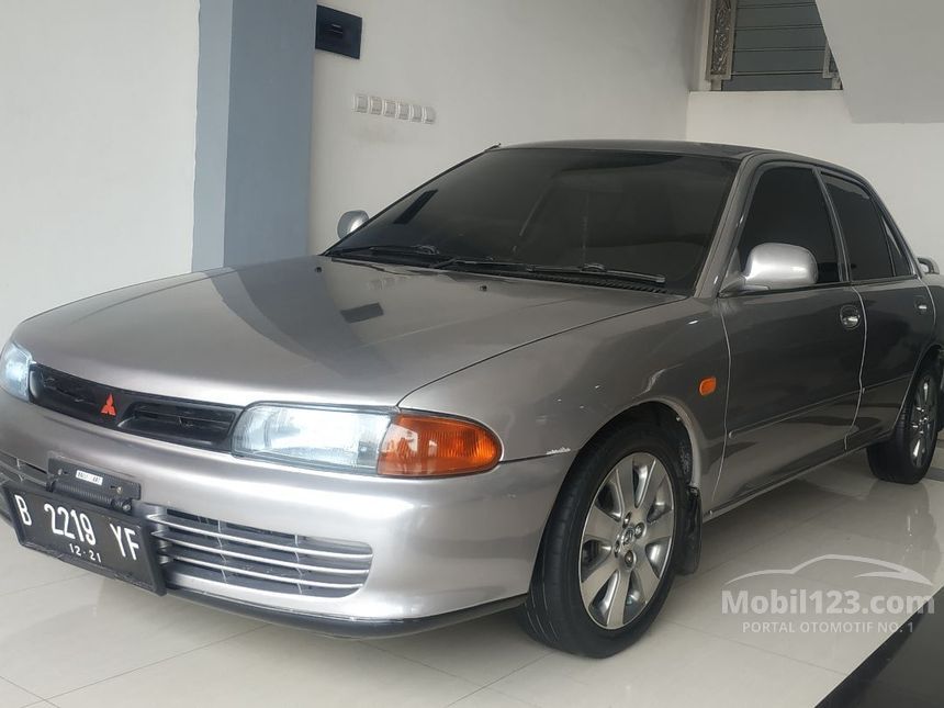 Jual Mobil Mitsubishi Lancer 1993 1.6 di Jawa Barat Manual 