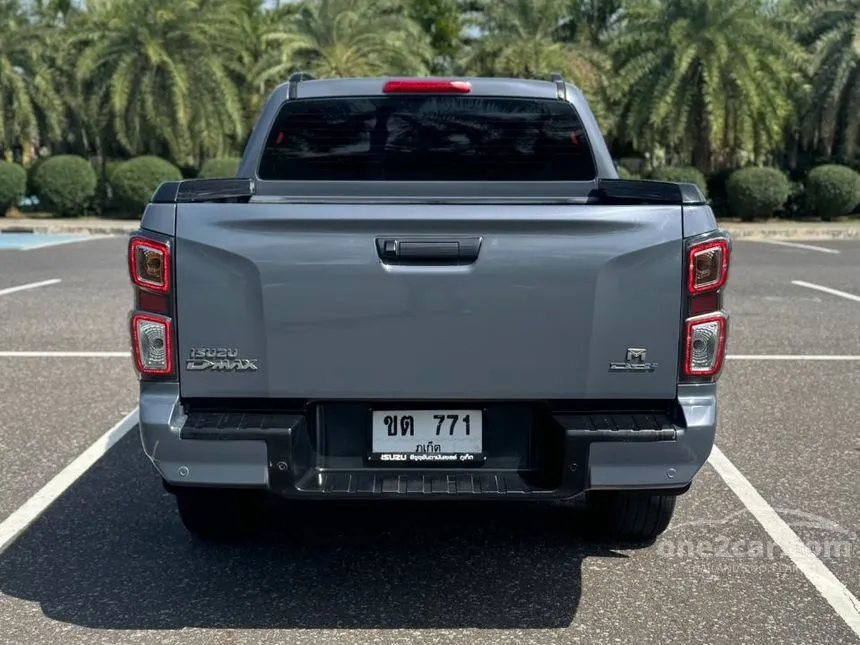 2023 Isuzu D-MAX Vcross M Cab-4 Pickup