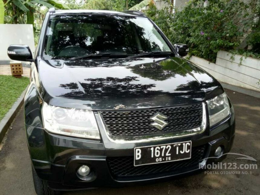 Jual Mobil  Suzuki  Grand  Vitara  2010  2 2 0 di Banten 