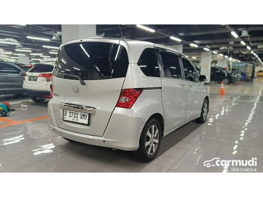 2010 Honda Freed Power Sliding Door MPV