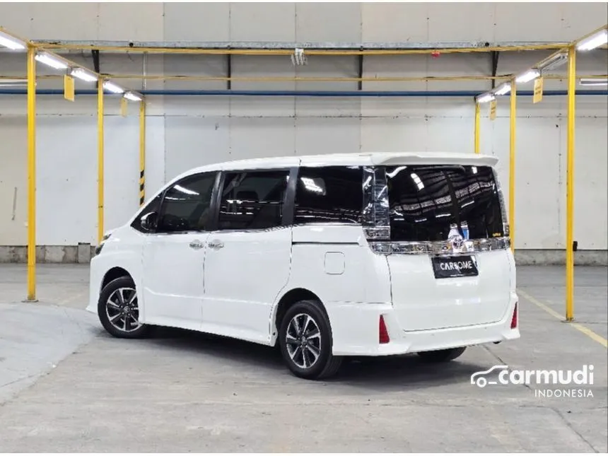 2020 Toyota Voxy MPV