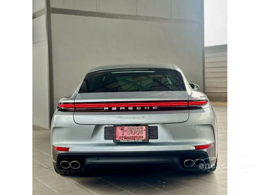 2026 Porsche PANAMERA 4 E-Hybrid Sedan