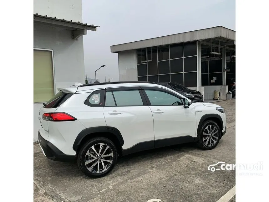 2024 Toyota Corolla Cross Hybrid Wagon