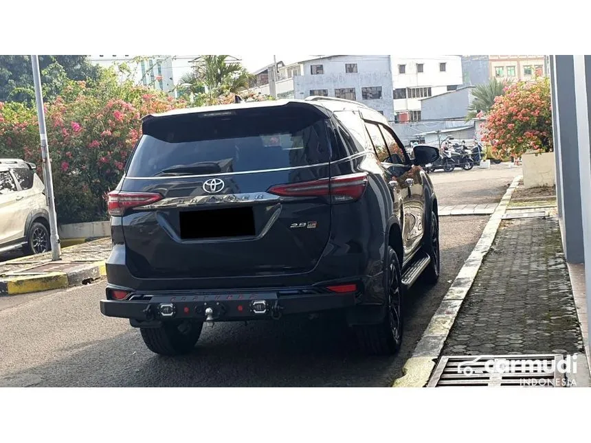 2022 Toyota Fortuner GR Sport 4X2 SUV