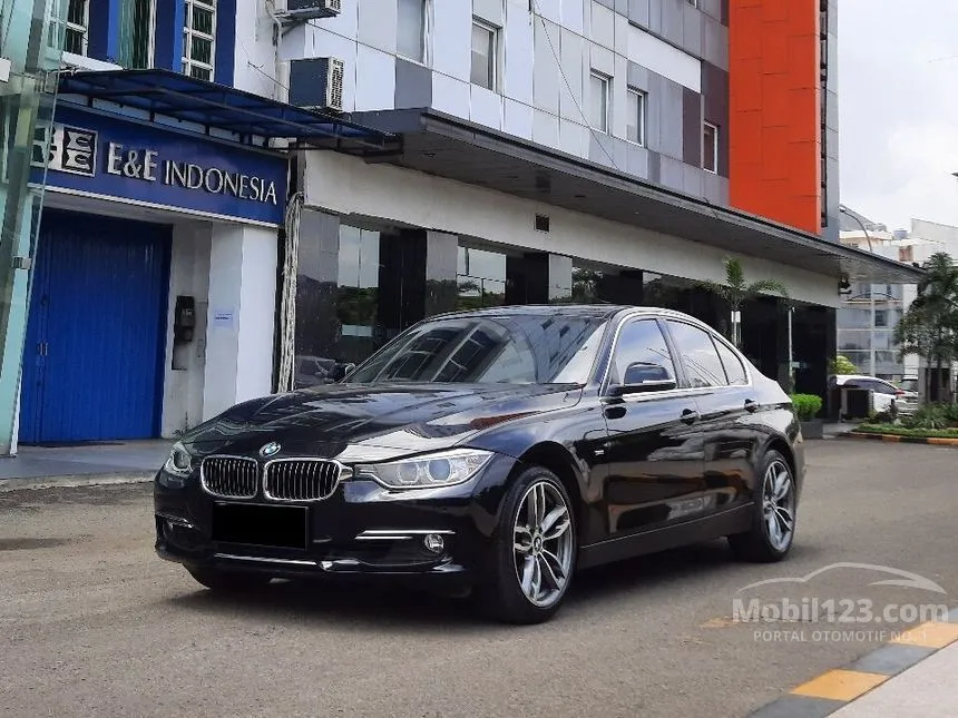 Jual Mobil BMW 328i 2013 Luxury 2.0 di DKI Jakarta Automatic Sedan ...