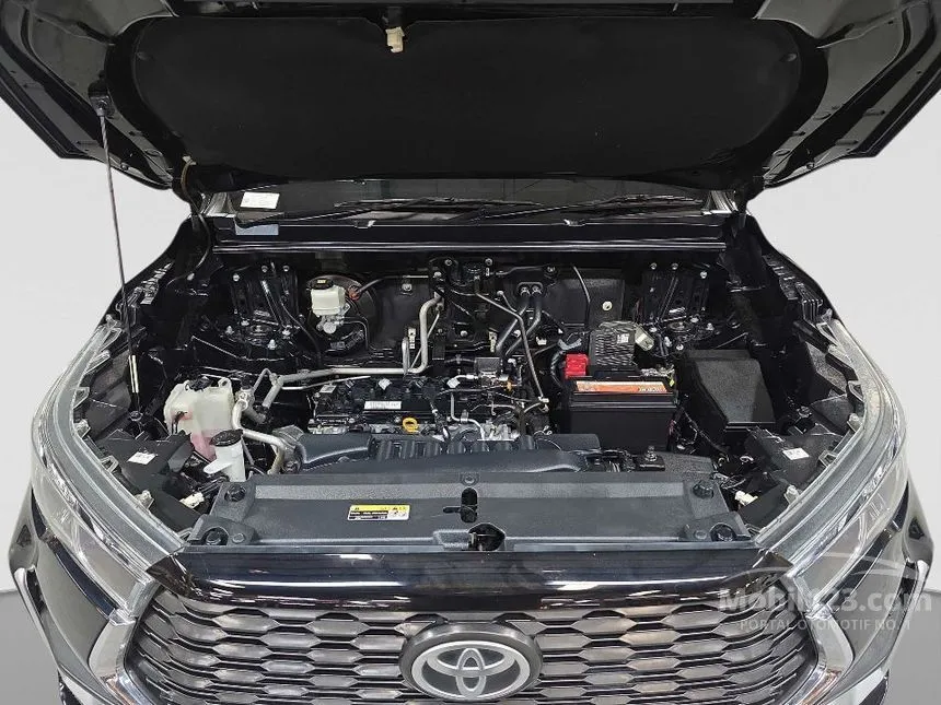 2022 Toyota Kijang Innova Zenix V (Non Premium Color) MPV