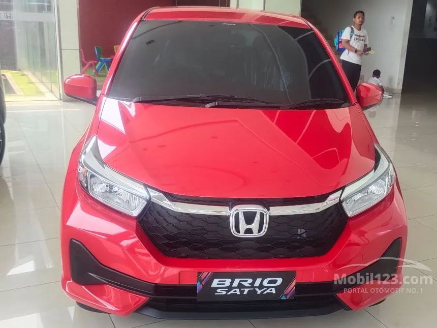 Jual Mobil Honda Brio 2024 E Satya 1.2 di DKI Jakarta Automatic Hatchback Merah Rp 152.900.000