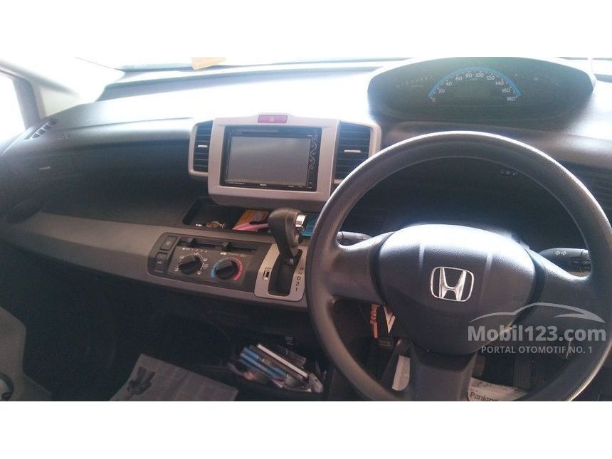 2010 Honda Freed 1.5 MPV