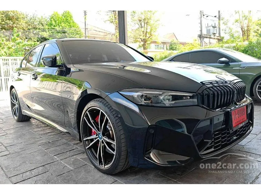 2023 BMW 330e M Sport Sedan