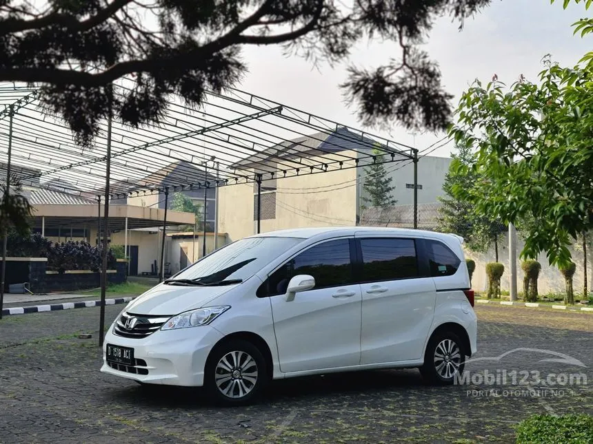 2014 Honda Freed S MPV