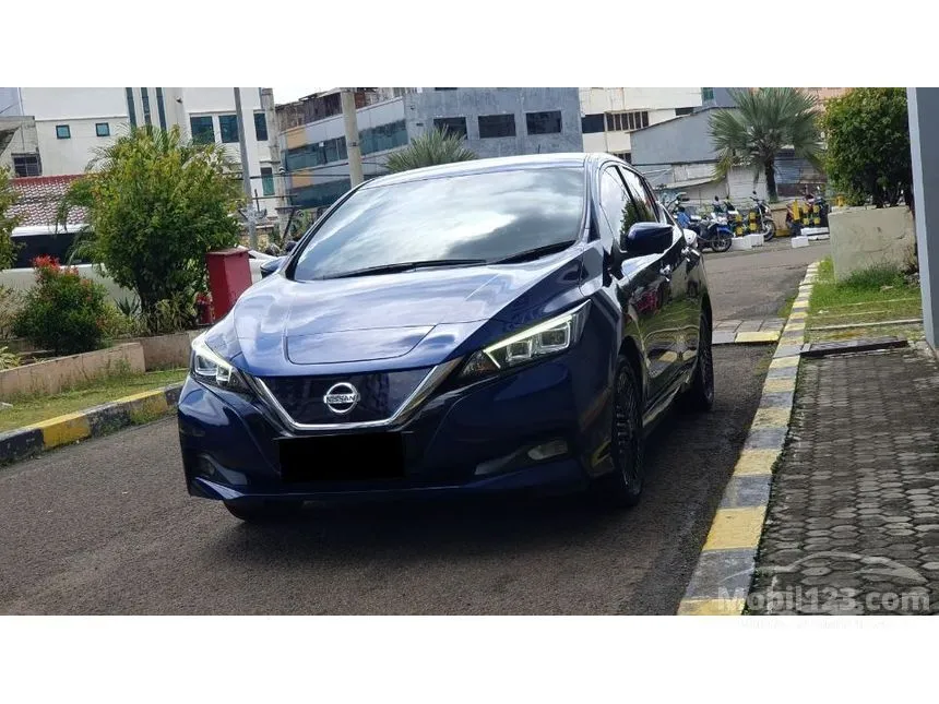 2021 Nissan Leaf (1 Tone) Hatchback