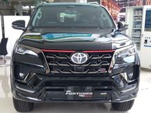 2020 Toyota Fortuner 2,4 TRD SUV