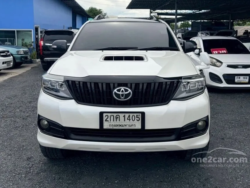 2011 Toyota FORTUNER V SUV