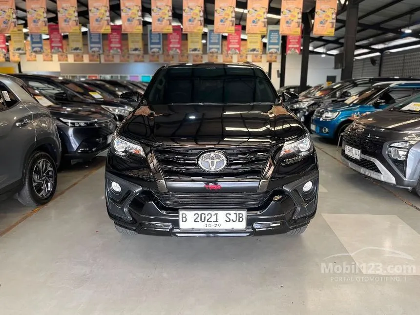 2019 Toyota Fortuner VRZ TRD 4X2 SUV