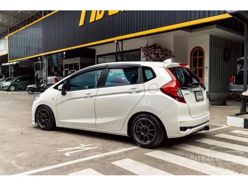 2018 Honda JAZZ V Hatchback