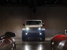 2020 Jeep Wrangler 2.0 Rubicon Unlimited SUV Putih - ATPM NEW
