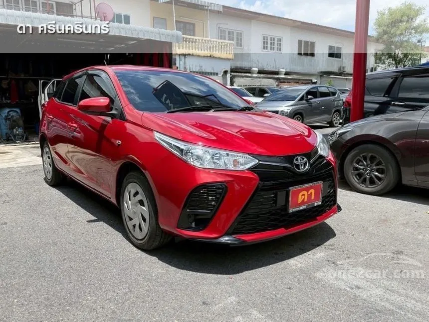 2022 Toyota YARIS Entry Hatchback