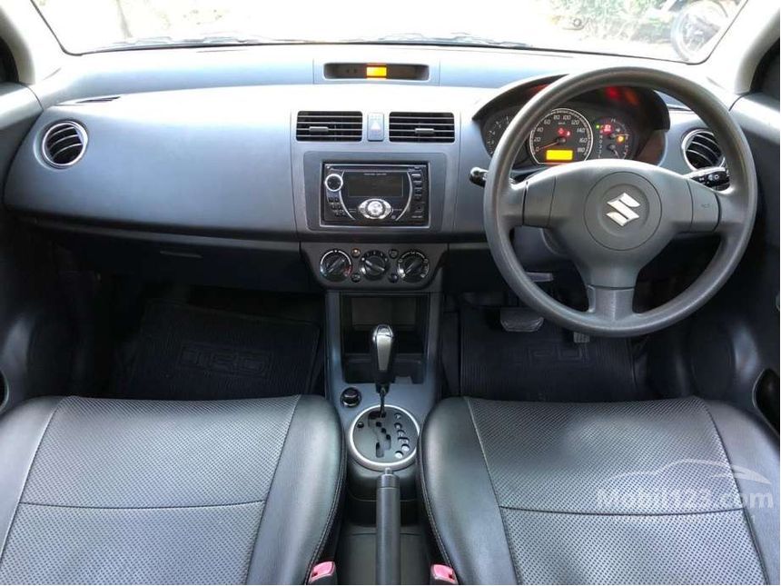2011 Suzuki Swift ST Hatchback
