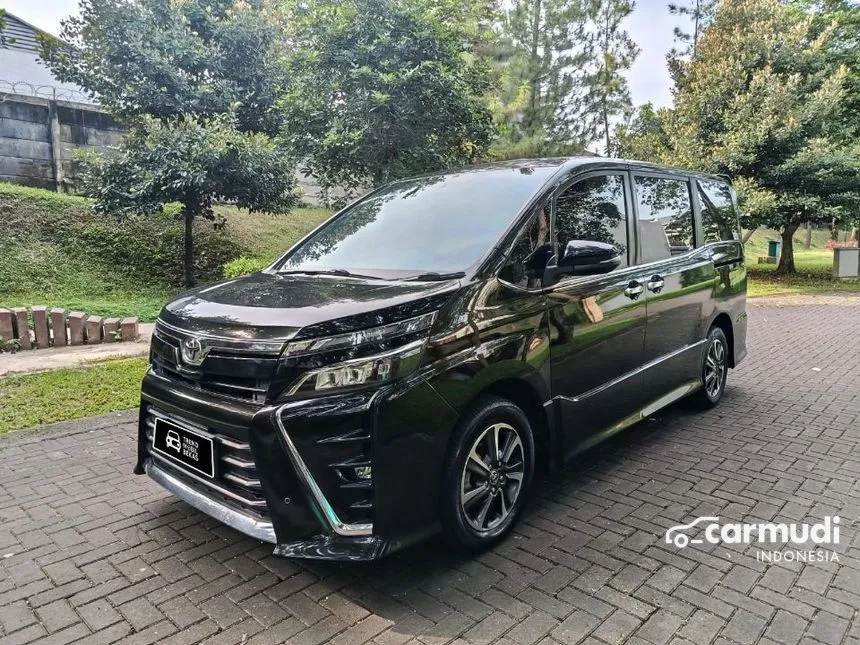 2019 Toyota Voxy MPV