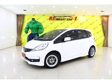 2013 Honda Jazz 1.5 (ปี 08-14) SV i-VTEC Hatchback AT